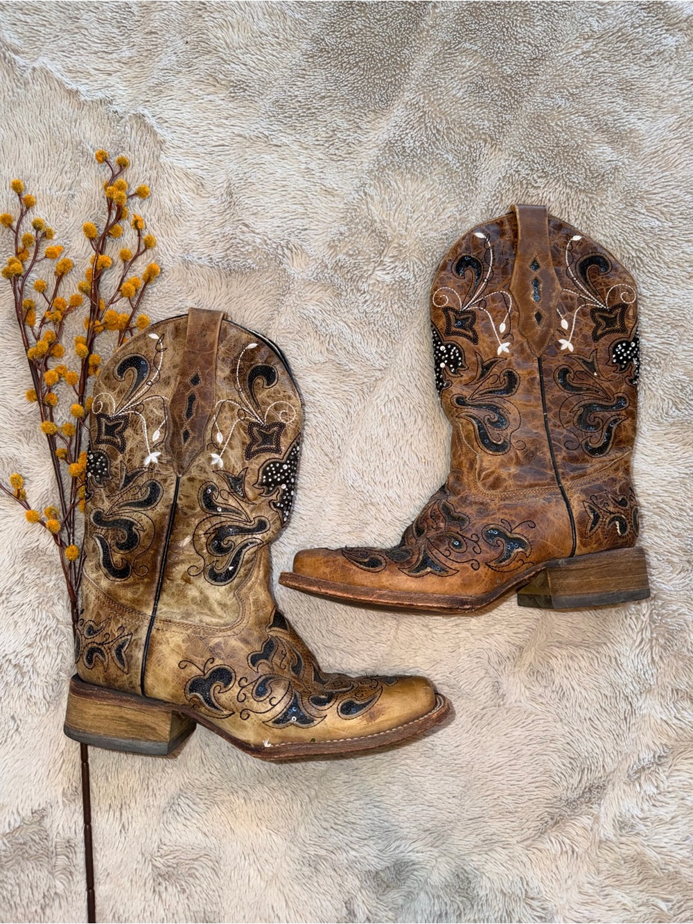 Western Embroidered Heeled Boots in Distressed Brown